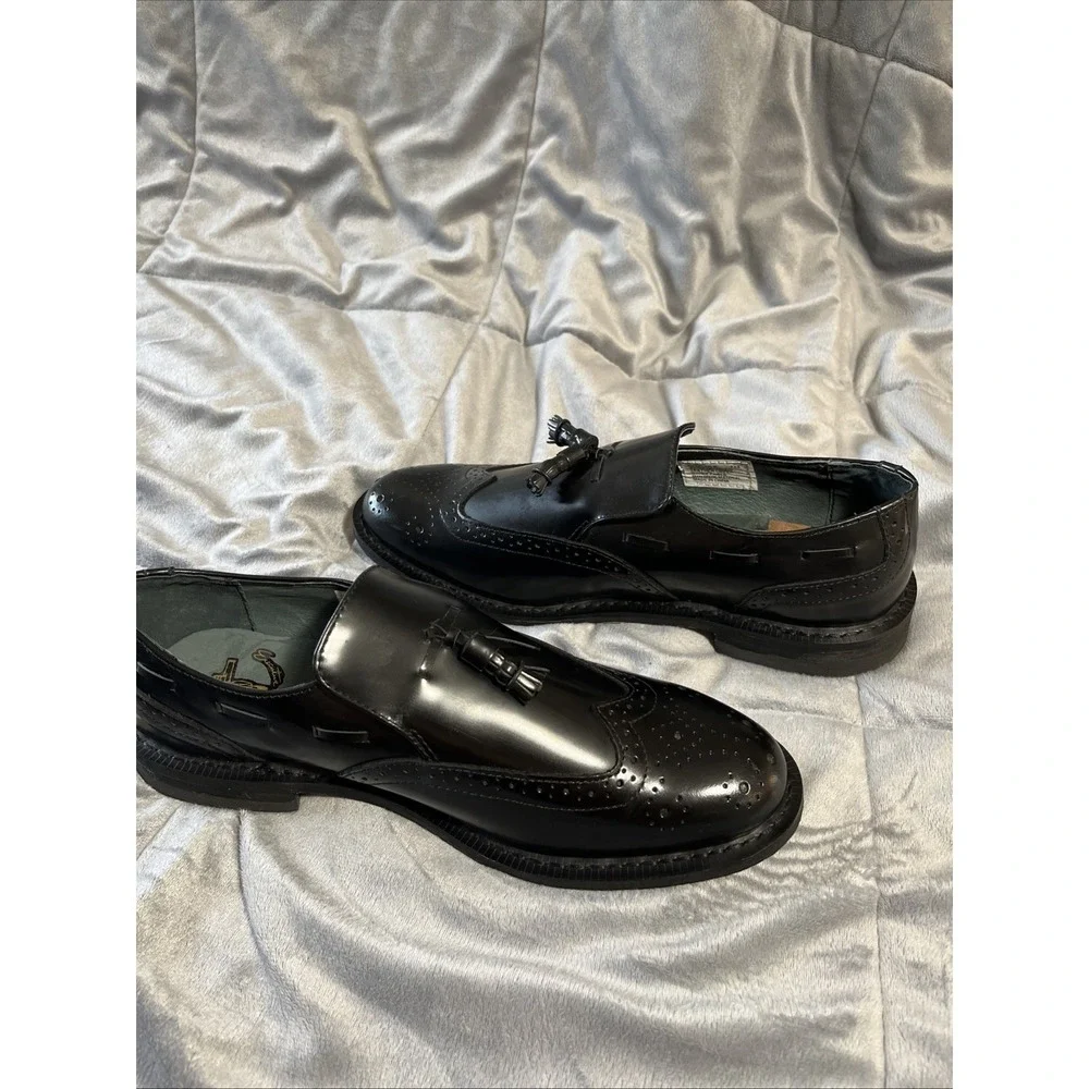 Executive Imperials Tassel Loafers Mens‎ 10E Black Leather Wingtip Dress Shoes